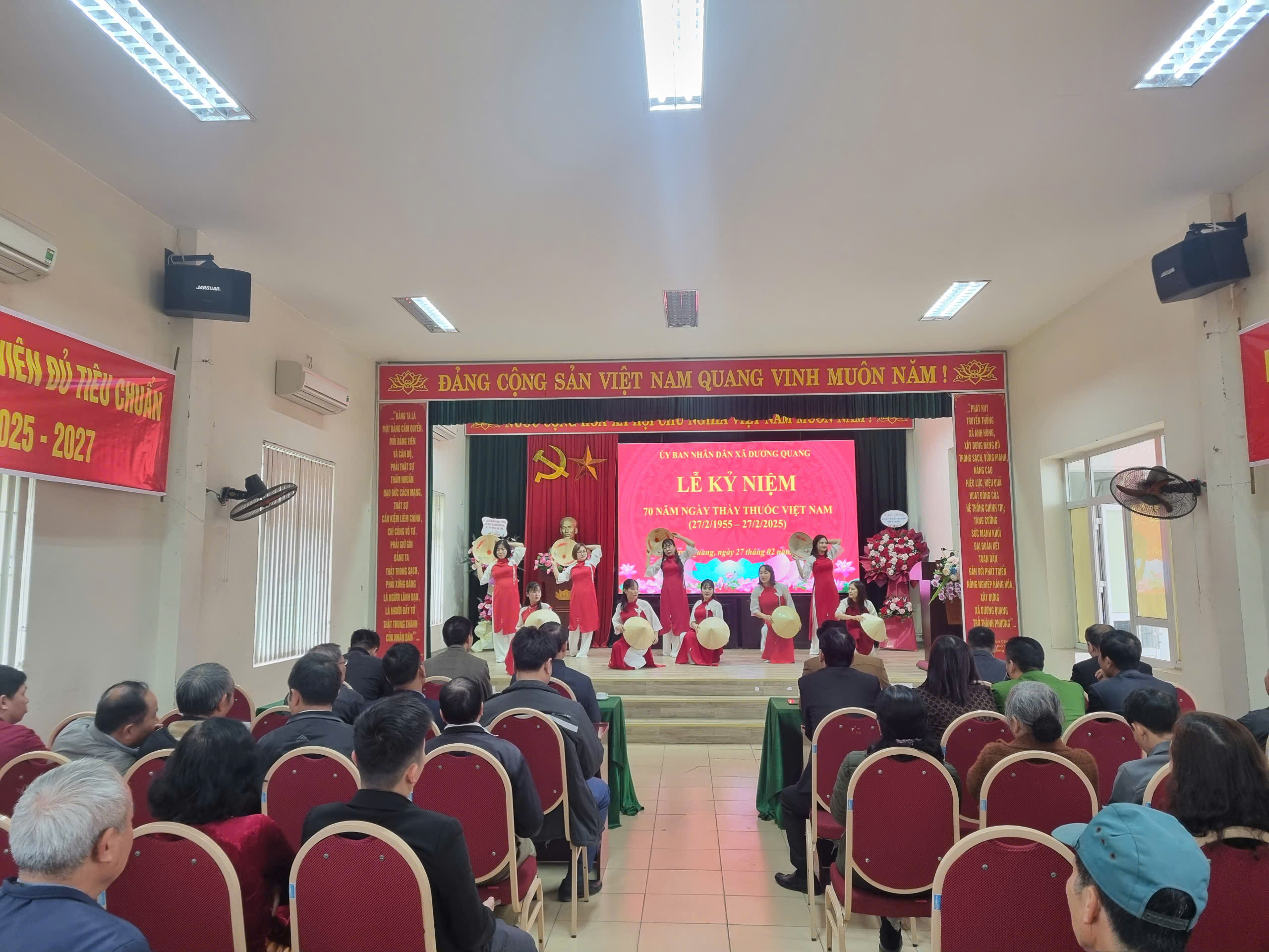 Xã Dương Quang tổ chức Lễ kỷ niệm 70 năm ngày Thầy thuốc Việt Nam (27/2/1955 – 27/2/2025)
