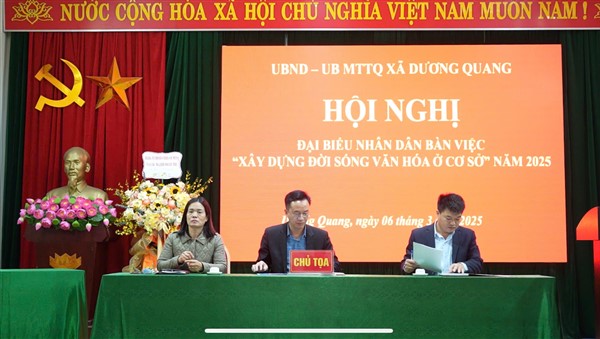 UBND-UBMTTQ xã Dương Quang tổ chức Hội nghị  Đại biểu nhân dân năm 2025 bàn việc xây dựng đời...